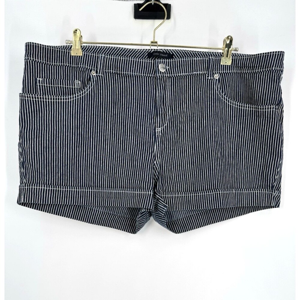 Color Swatch Railroad Stripe Denim Shorts Women 3X Navy White Cuff Hem Nautical